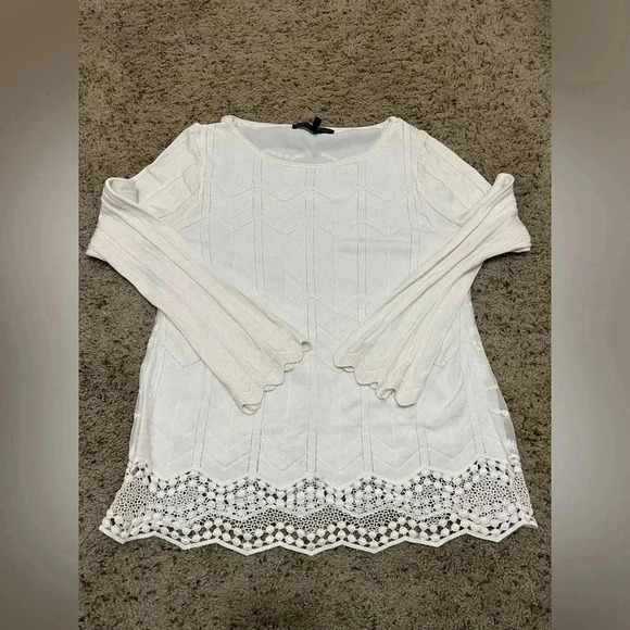 White House Black Market Layered Crochet Lace Trimmed Sweater Blouse Size Small - Picture 3 of 11
